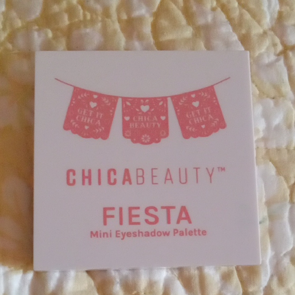 Fiesta Mini Eyeshadow Palette - Pink